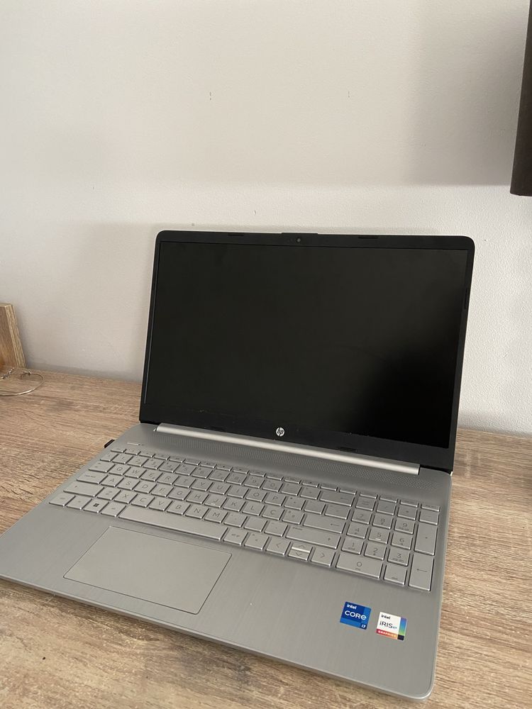 Portátil HP 15s-fq5023np | 15,6'' | i7-1255U | 16GB | 512GB SSD