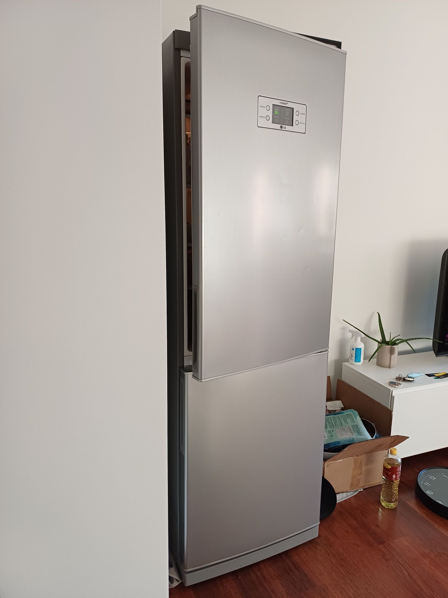 Lodowka LG No Frost 60x190