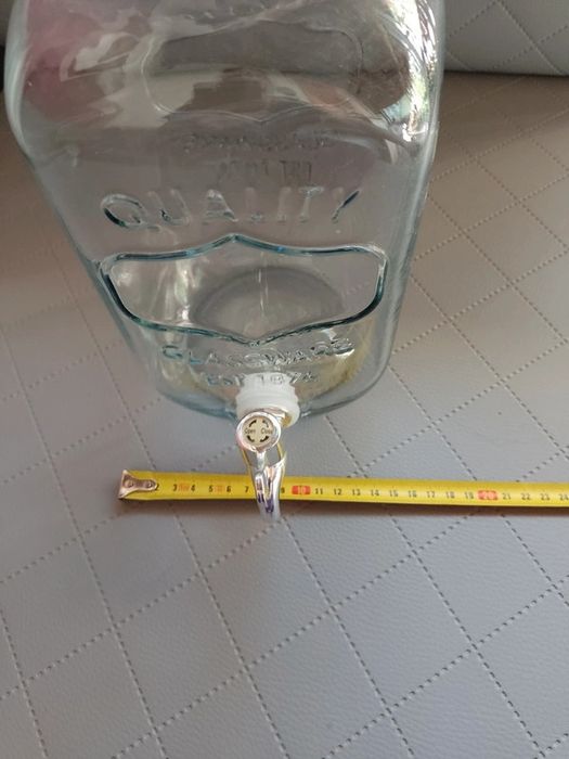 Duży pojemny słój dzban z kranikiem na wodę 3,5 litra