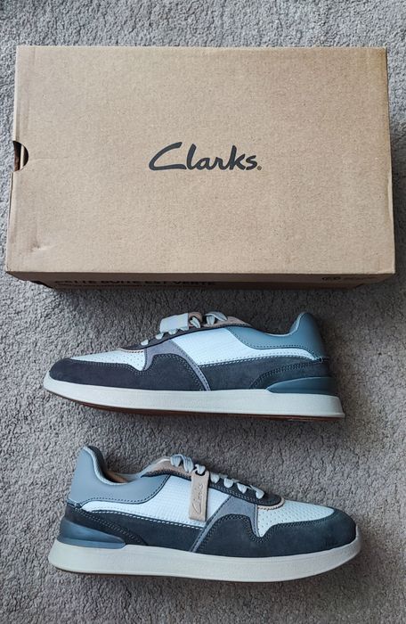 Sapatilhas Clarks nobuck NOVAS