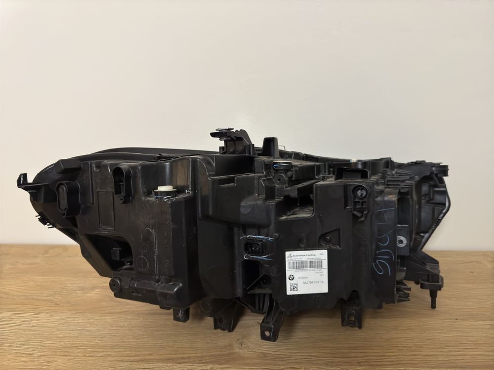 Передня фара BMW X5 G05 (5A2798101) — Європейська версія, без блоків