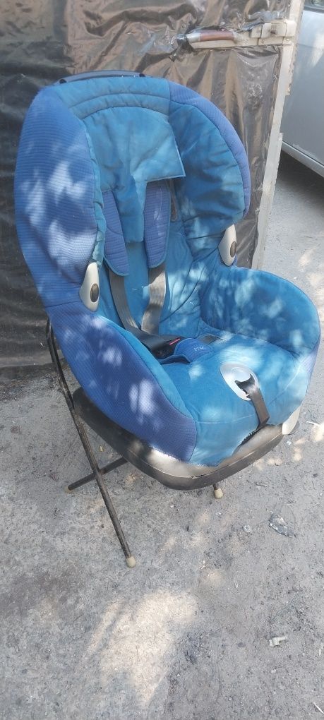 Автокресло  maxi cosi priority 9-18 кг