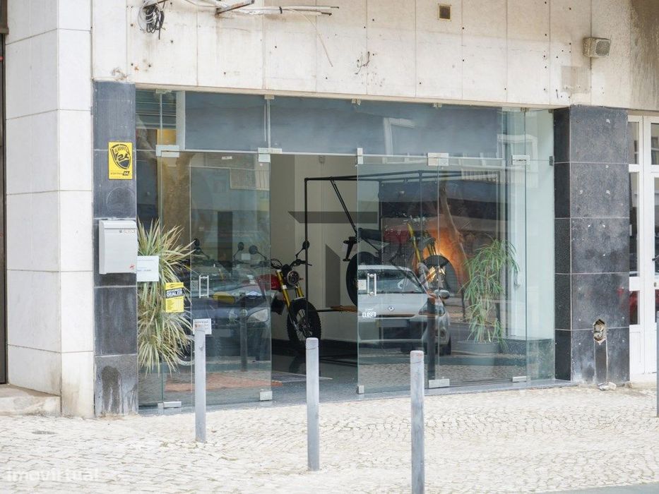 Loja para Venda na Av. do Brasil, Lisboa