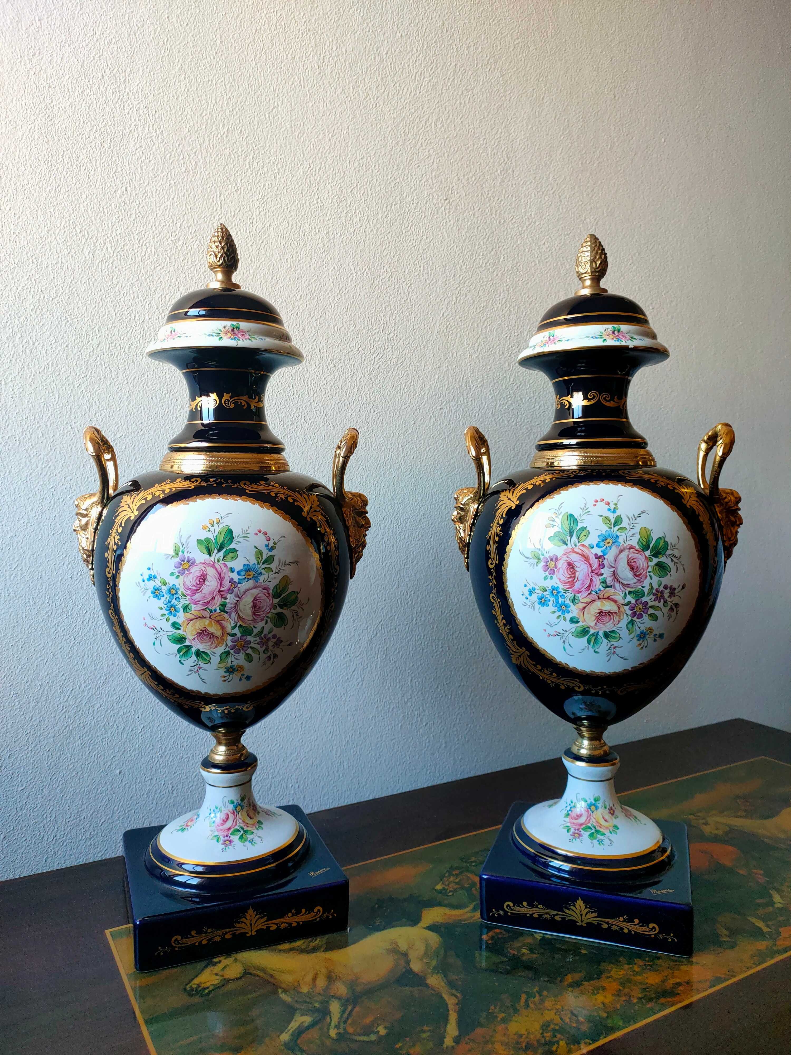 Conjunto Limoges - porcelana Masoni, pintado à mão (Azul Marinho).