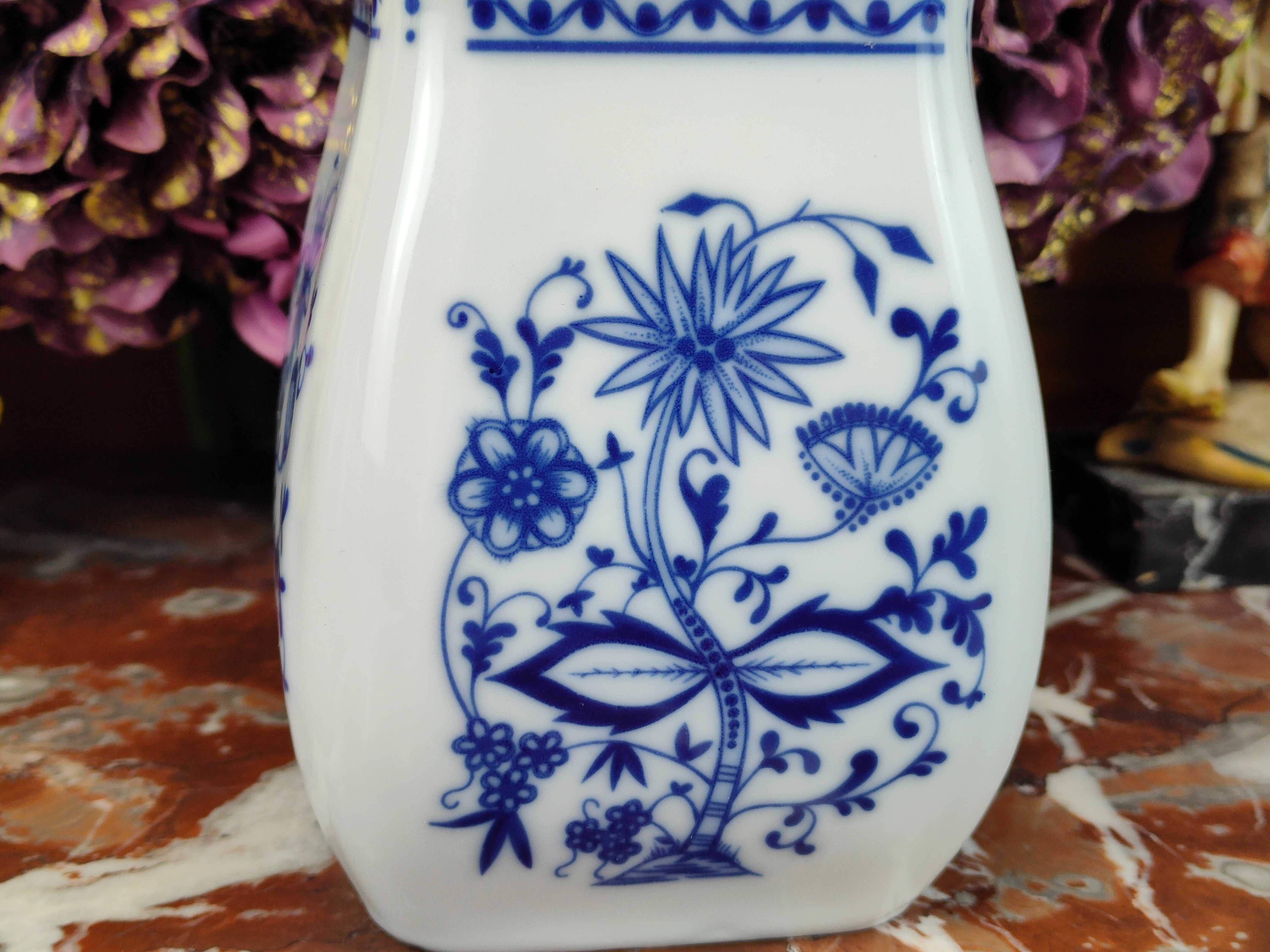 Śliczny duży porcelanowy pojemnik na sól - Wzór Cebulowy - 800 ml