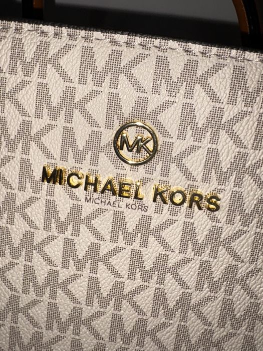 Mala Michael Kors