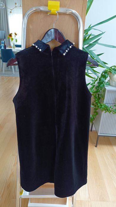 Sukienka czarna z perełkami rozmiar L 40  aksamitna  wieczorowa