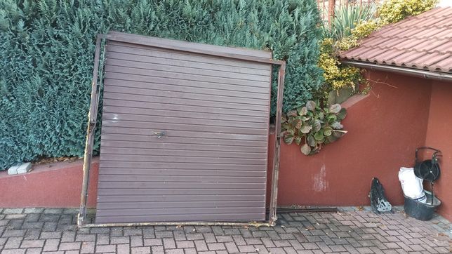 Brama garażowa 220cm x 240cm