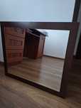 Lustro 70 × 60 na drewnianej ramie kolor wenge