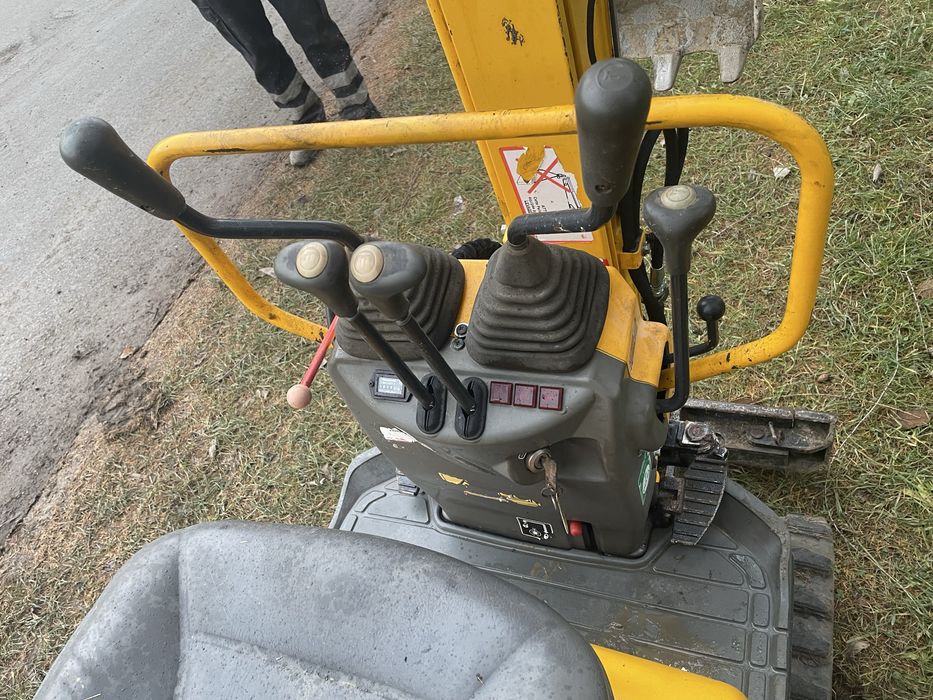 Yanmar SV 08 minikoparka , wacker takeuchi cat bobcat