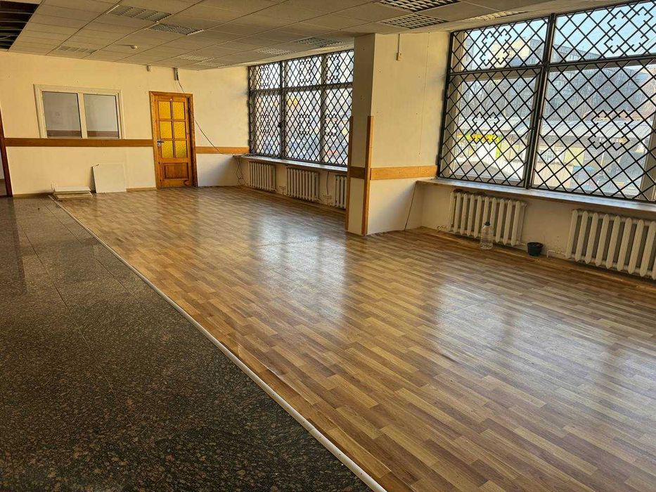 Продаж комерційної нерухомості м. Обухів , вул. Каштанова 6