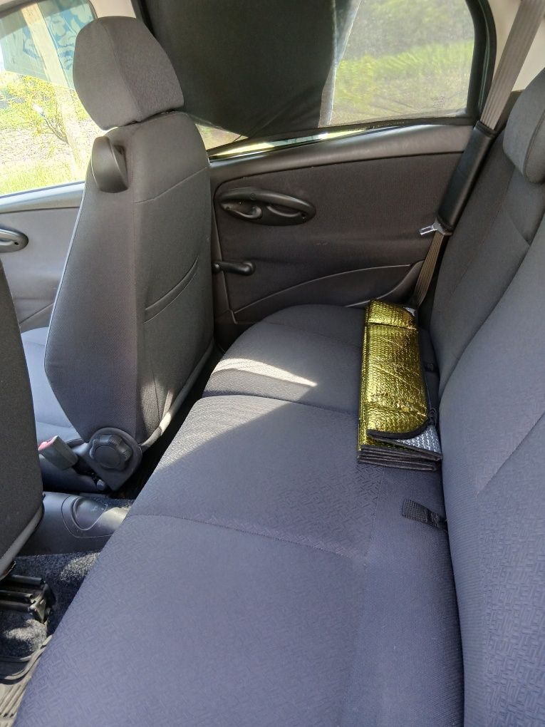 Vendo Fiat punto com atrelado mais bola de reboque