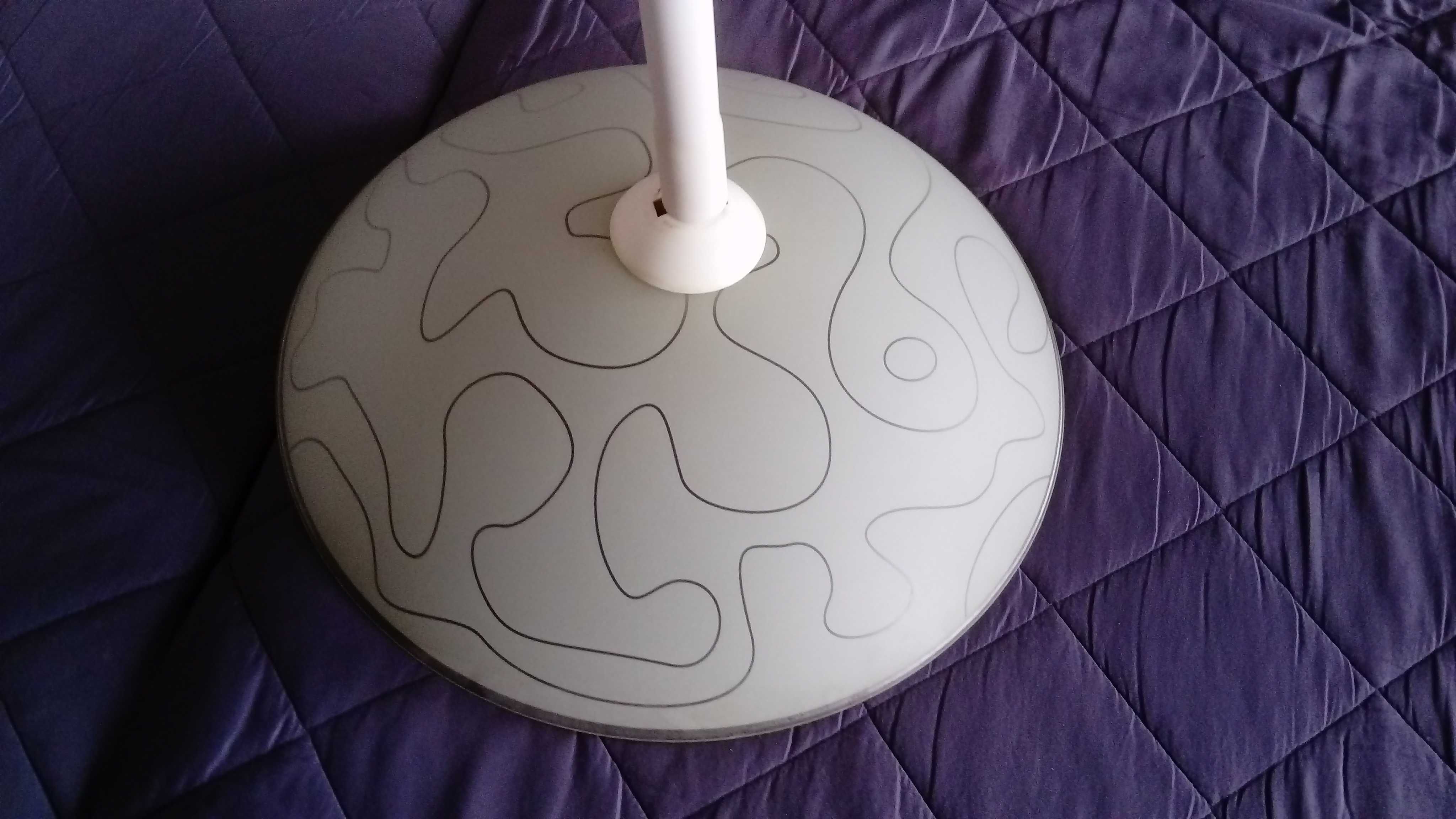 Lampa sufitowa do kuchni