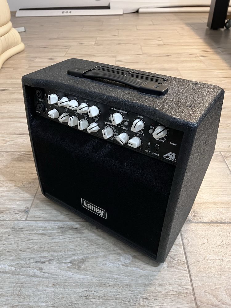 Piecyk, Wzmacniacz gitarowy, Laney A1+