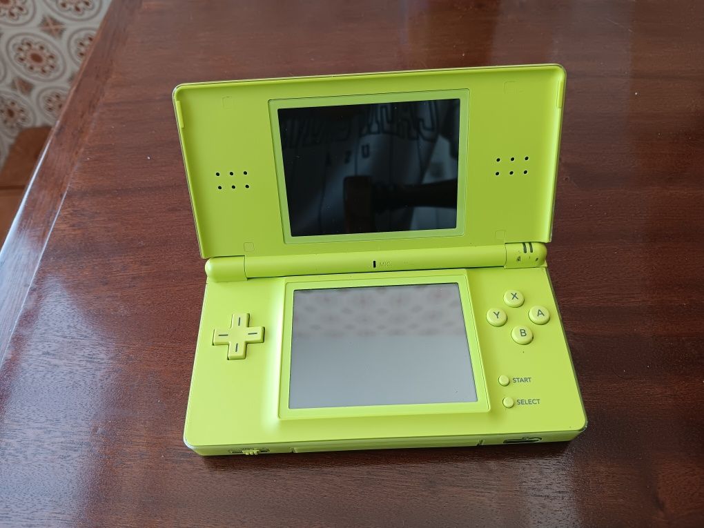 Nintendo Ds + Carregador