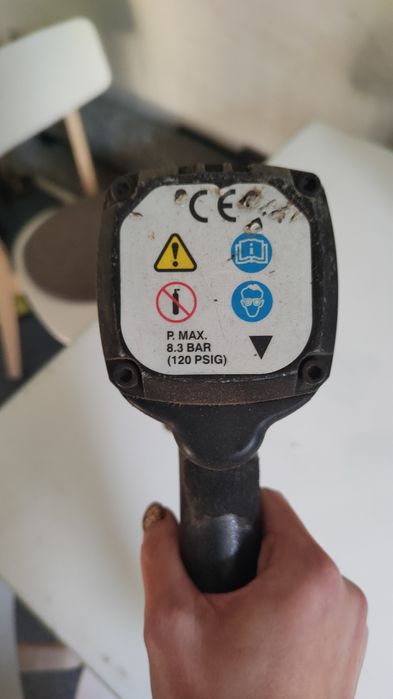 Gwoździarka Senco pneumatyczna