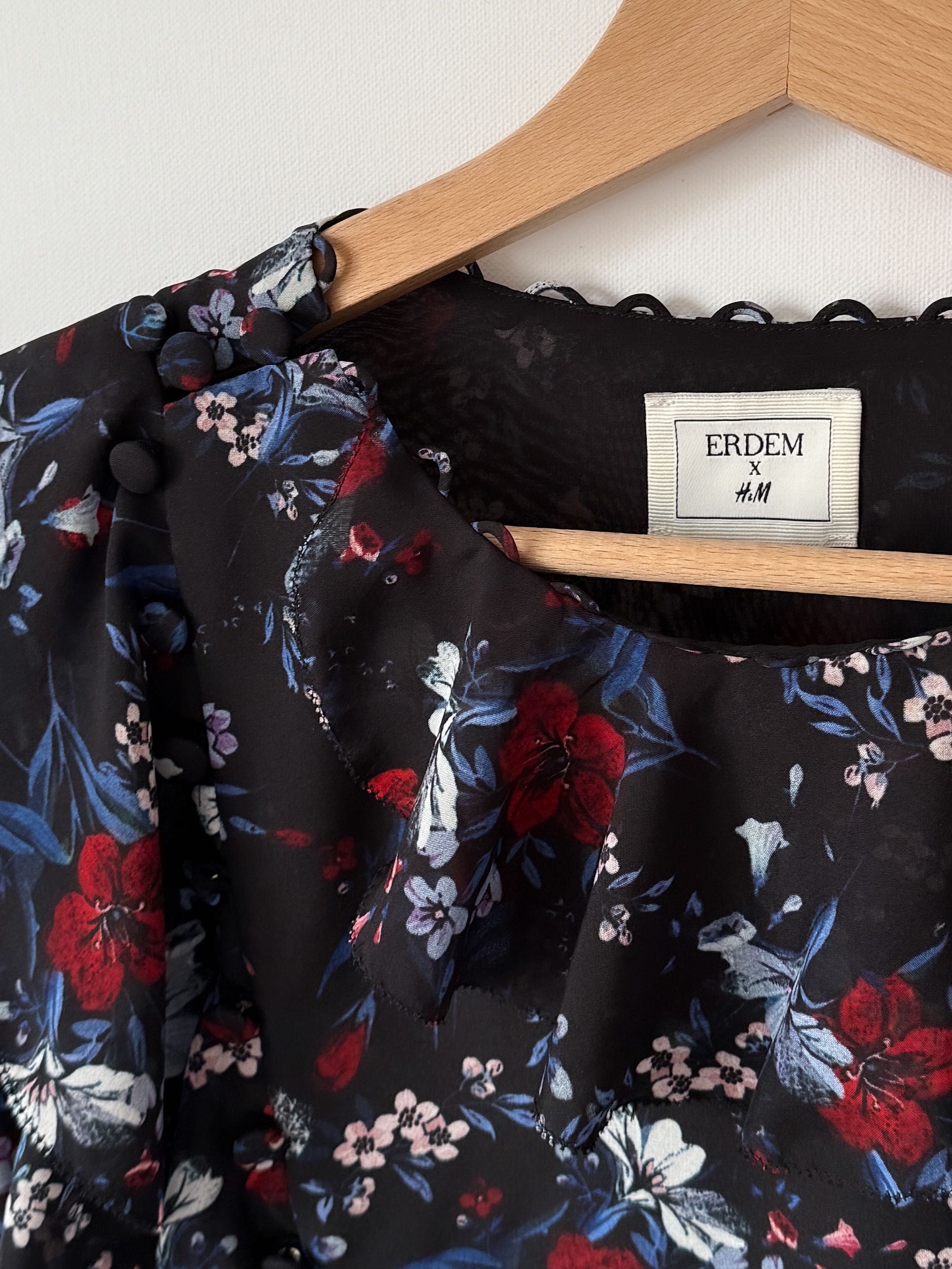 Erdem x H&M jedwabna bluzka w kwiatki falbanki coquette old money M