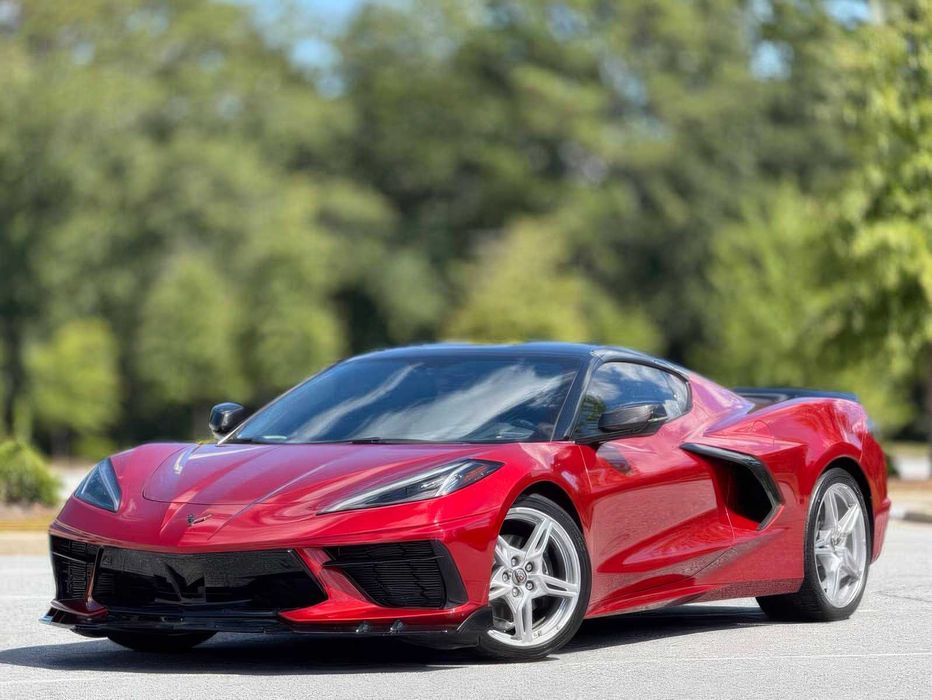 Chevrolet Corvette      2022