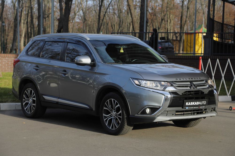 Mitsubishi Outlander 2016