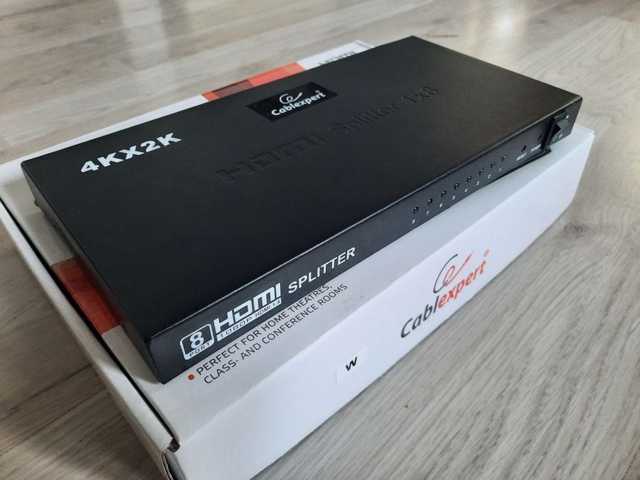 Розгалужувач (splitter)HDMI сигналу Cablexpert DSP-8PH4-03 на 8 портів
