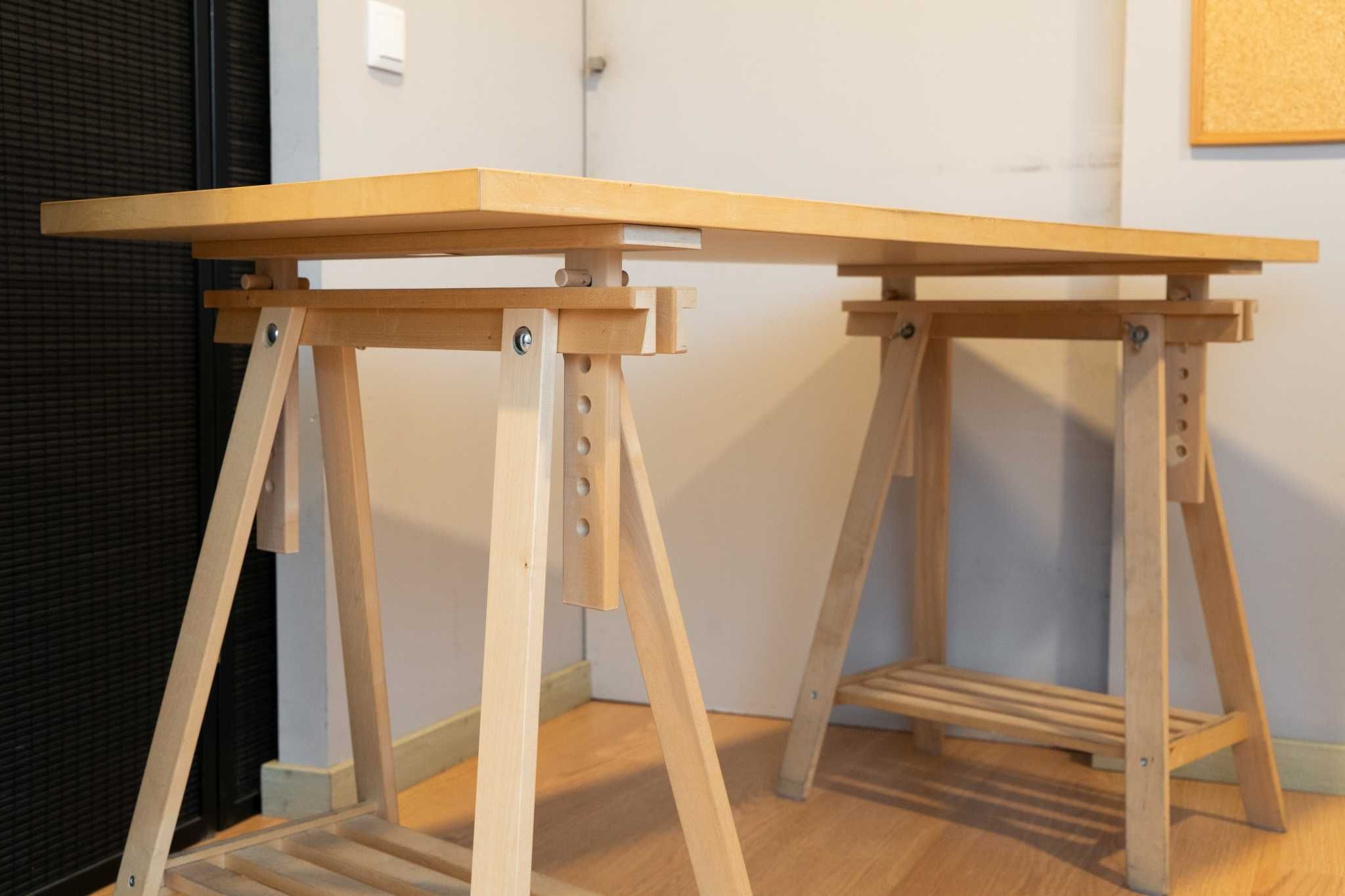 Secretária/Mesa IKEA com altura e inclinação ajustável