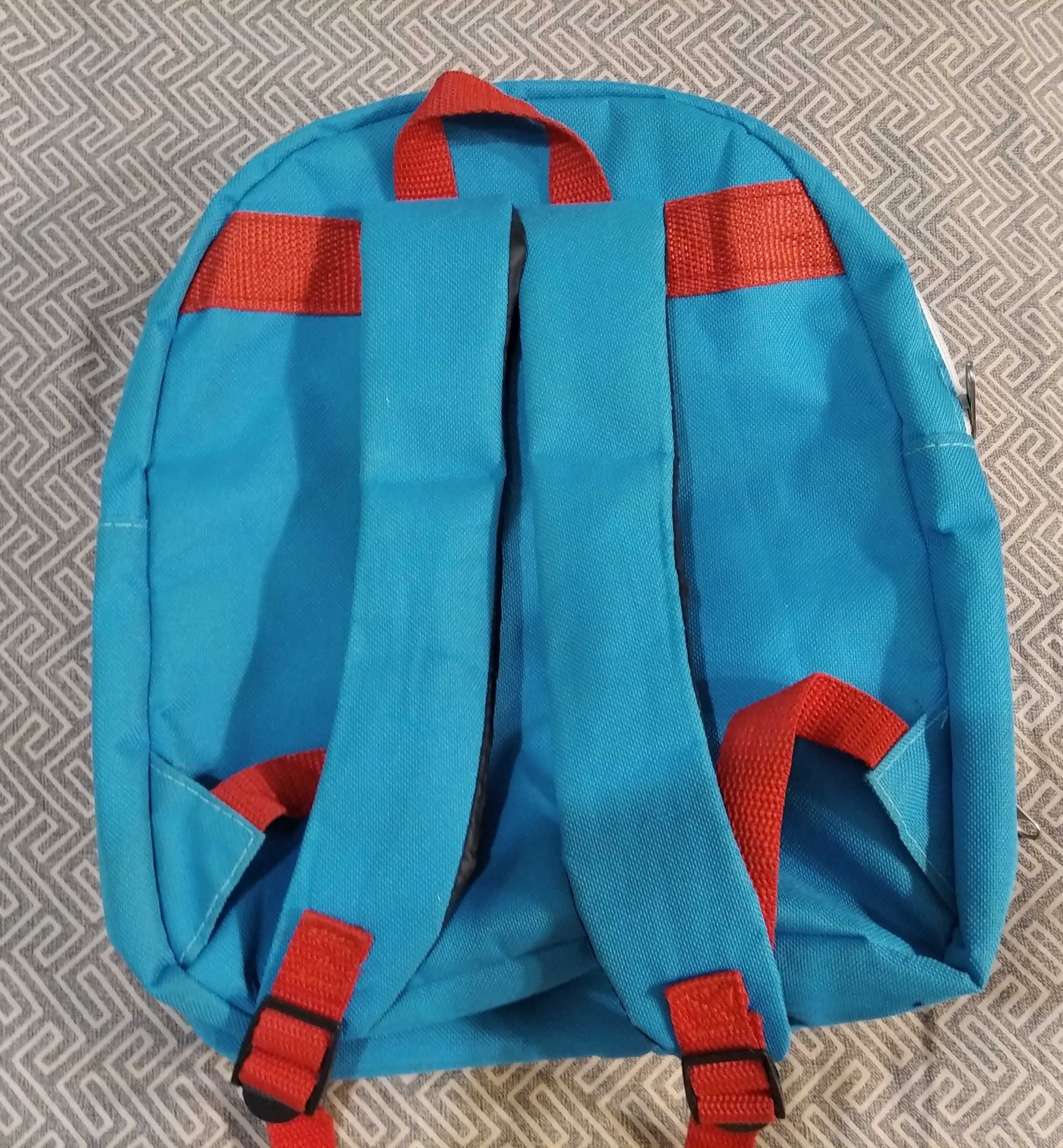 Компактный, удобный и легкий детский  рюкзак.