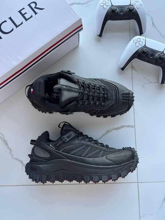 Moncler Trailgrip Black GORE-TEX