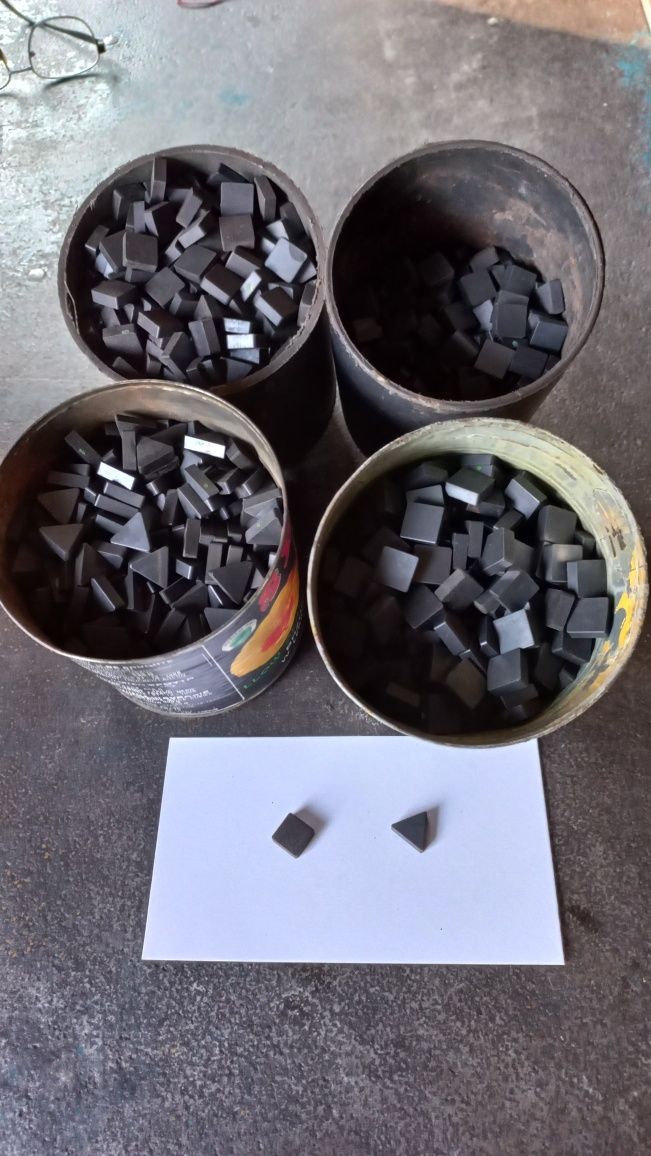 Płytki ceramiczne do toczenia w żeliwie