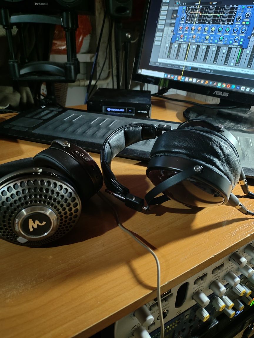 Audeze LCD xc  hi end,  hi fi