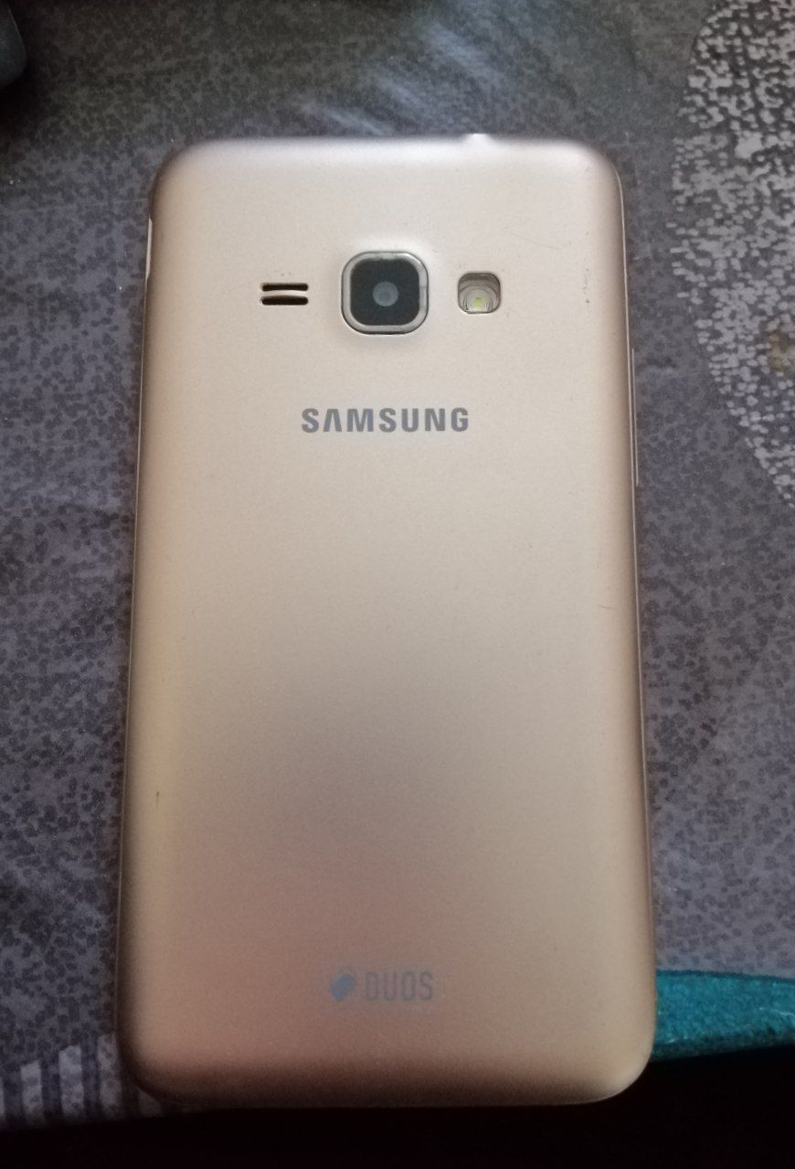 Samsung galaxy J1 (2016)