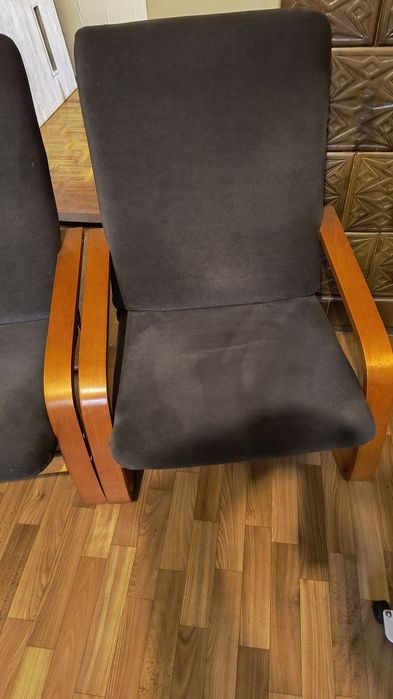 Fotele 2 sztuki w bardzo dobrym stanie