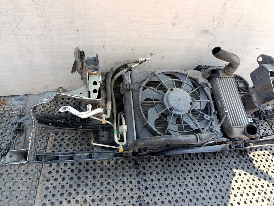 Kia Ceed I Lift 1.6 Crdi Pas Przedni Komplet Manual