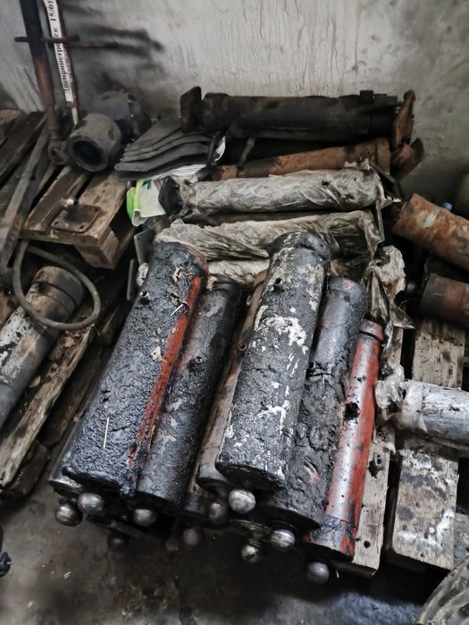 Гідроциліндри 2птс4, 1птс9, саз, газ, камаз