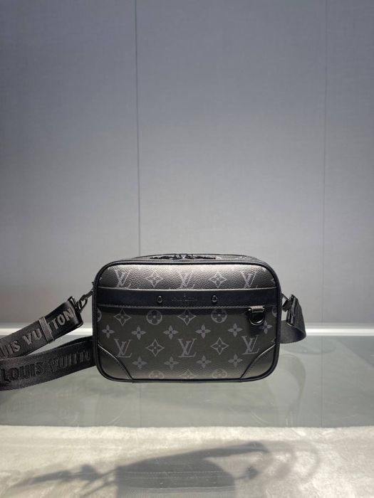 LOUIS VUITTON MONOGRAM SHADOW мужская сумка кожаная барсетка кожа
