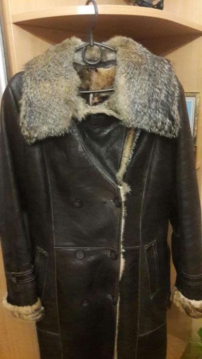 Стильная дубленка, натуральная. Состояние новой. Размер 40-42