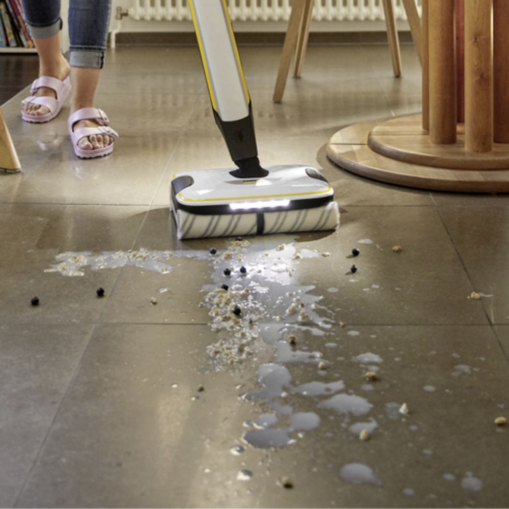 Миючий пилосос електрошвабра Karcher FC 7 Cordless Premium White