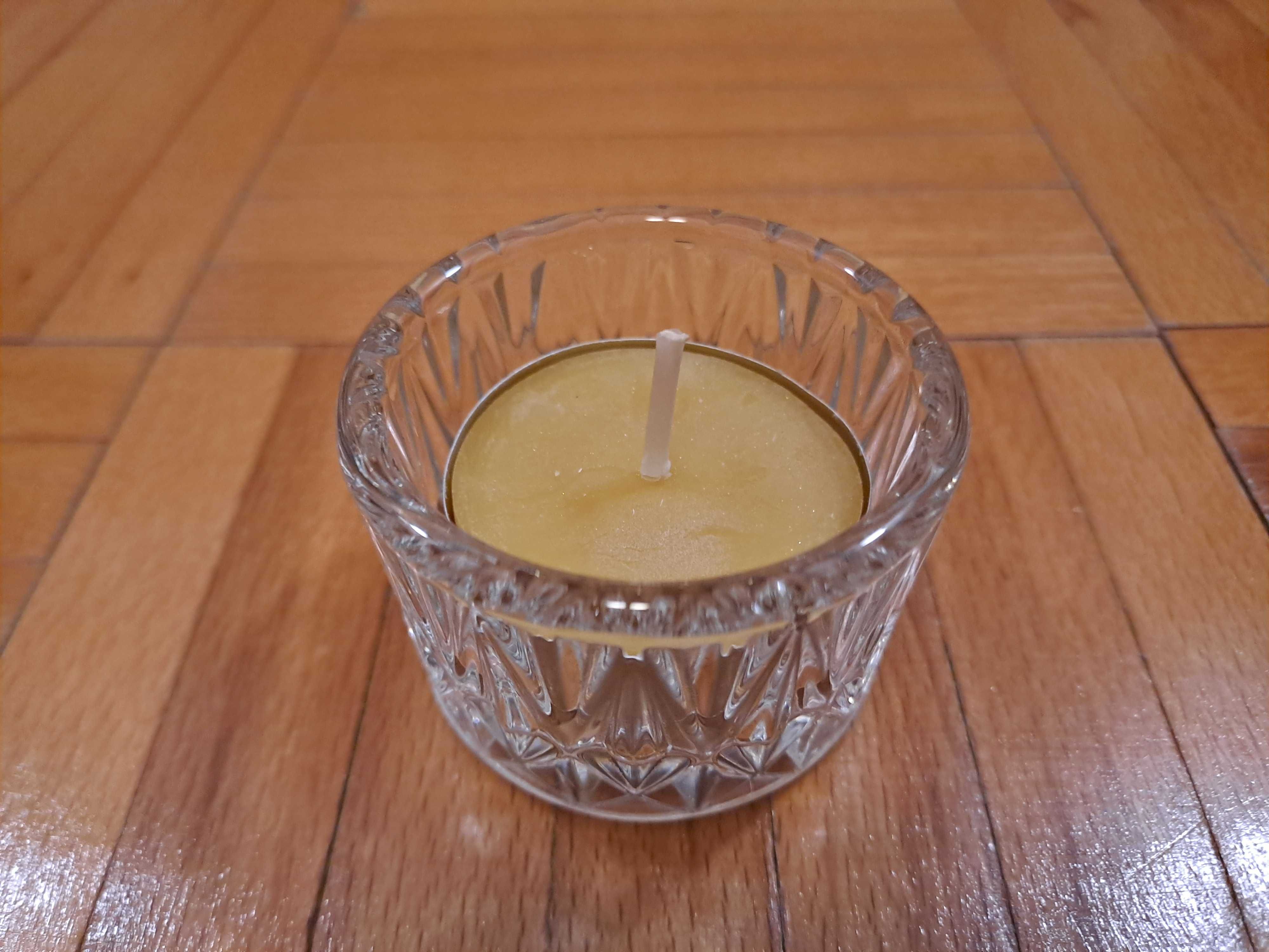 Szklany świecznik tealight