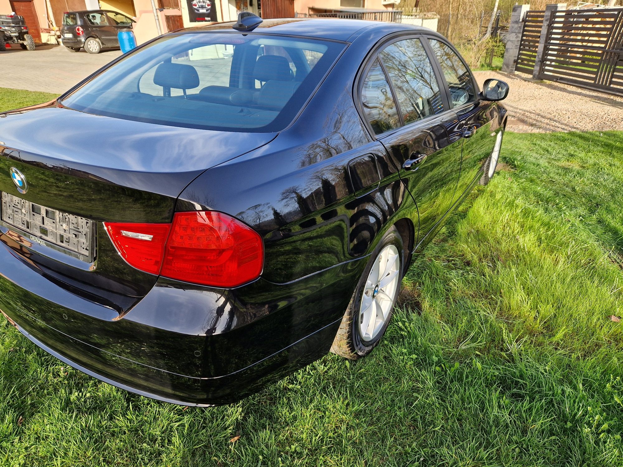 BMW 3 E90 2.0 BEZYNA Navi Skóry Ładna