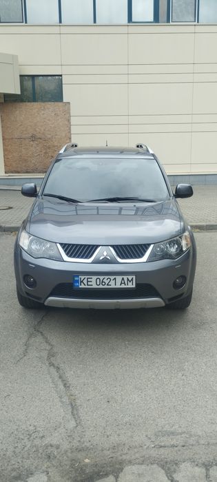 Продам Mitsubishi Outlander XL