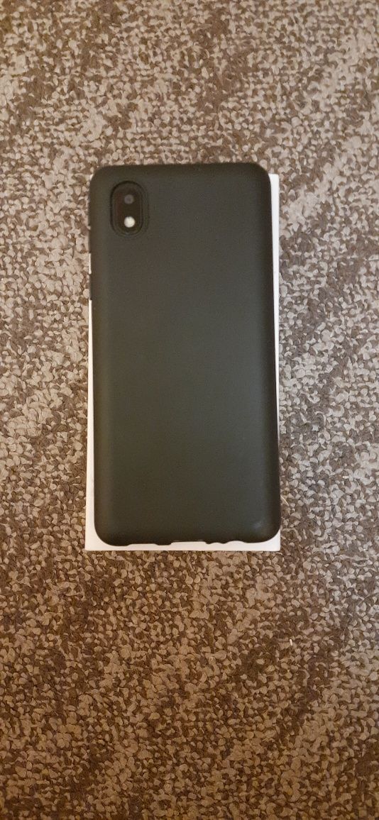 Продам Samsung a01. .