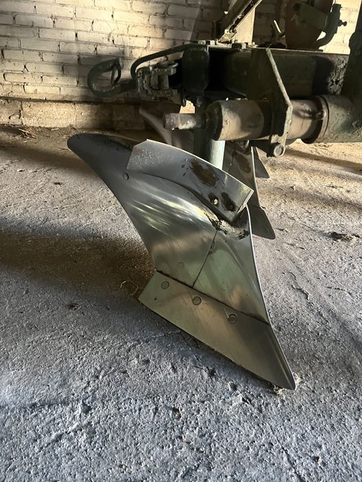 Плуг 3х30 плужок