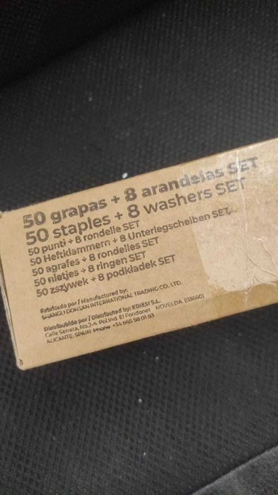 Grampos relva artificial 50 unidades. + 8 arruelas