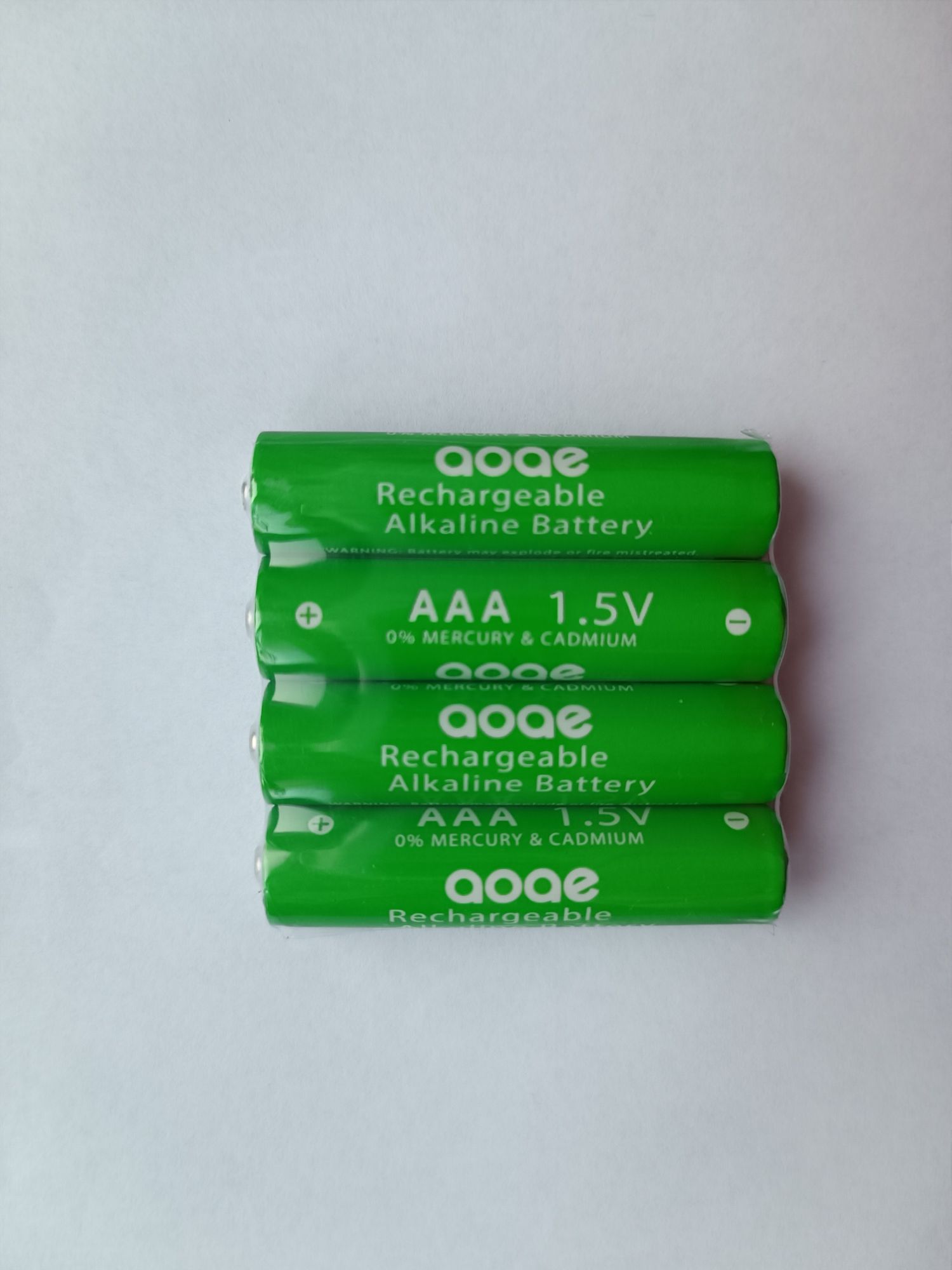 4 акумуляторні батарейки ААА 1.5 + батарейки Duracell AAA 1.5V LR03