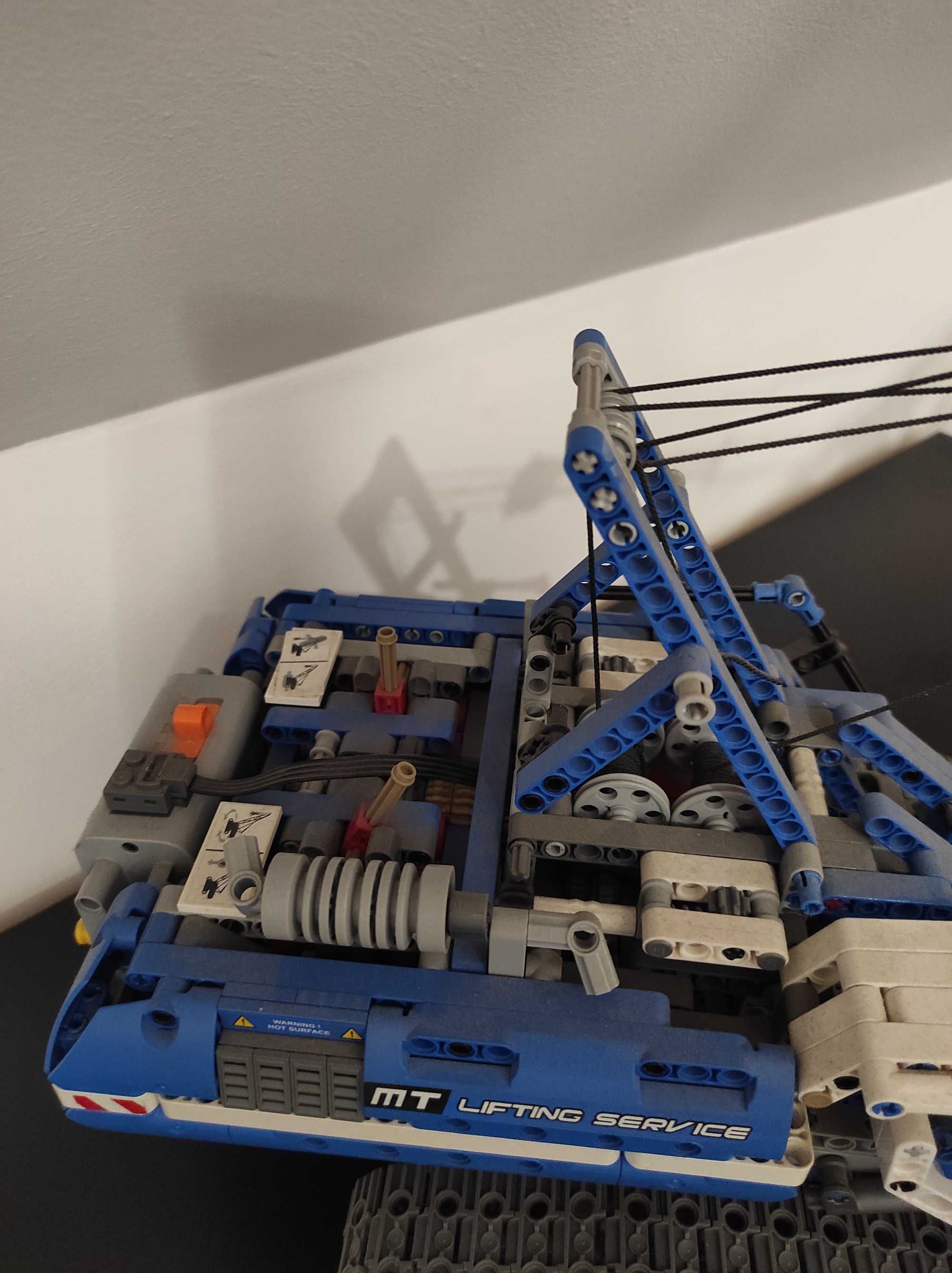 LEGO 42042 Technic Żuraw gąsienicowyLEGO 42042 Crane