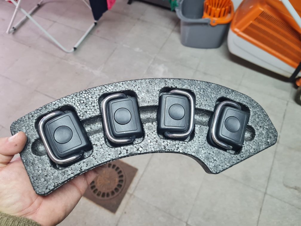 Audi A6 Ganchos de Fixação