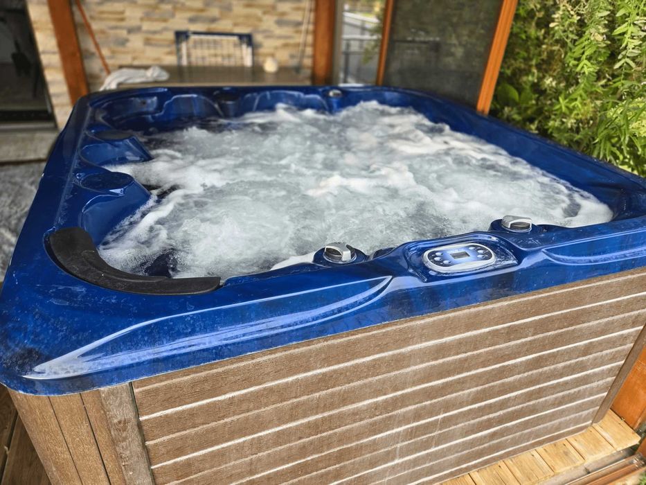 Jacuzzi ogrodowe BALBOA SPARDEN J5B PORTO - wanna z hydromasażem 5-OS