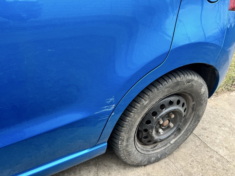 Nissan Pixo 1.0 бензин 2010 рік