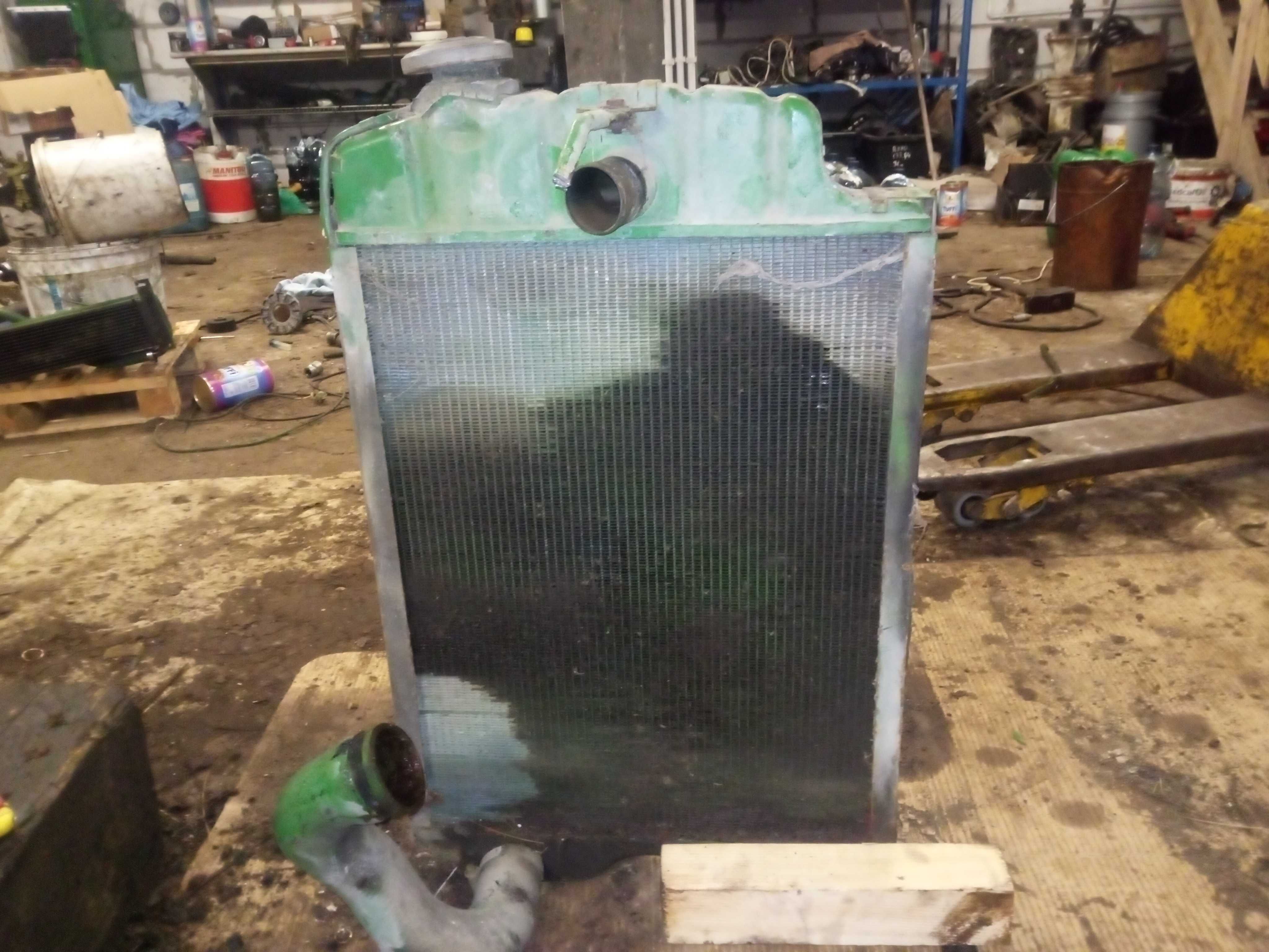 John Deere 3040 i 3140 chłodnica radiator cieczy wody 3640 i 3050