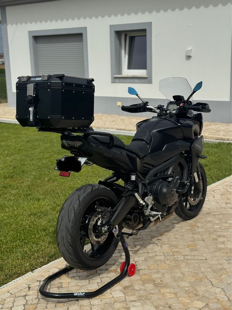 Yamaha tracer 900