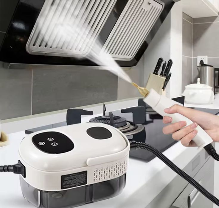 Пароочиститель с насадками  2500вт для мебели,авто,кухни